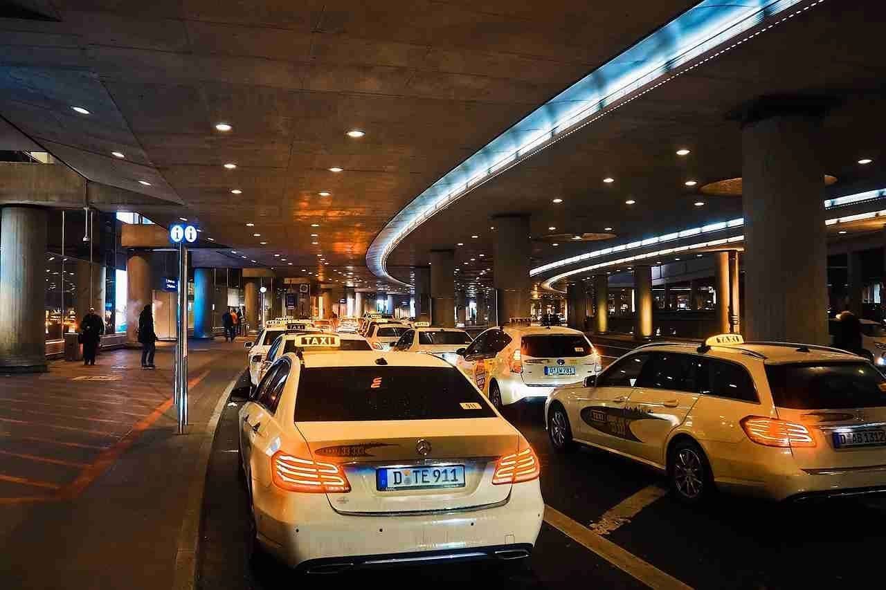 Chertsey Technology Park Airport Taxi for IT Professionals