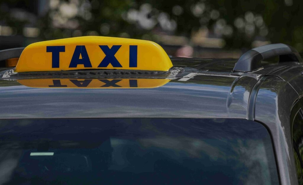 Executive Airport Vehicles in Chertsey for Travellers Seeking Premium Comfort and Privacy
