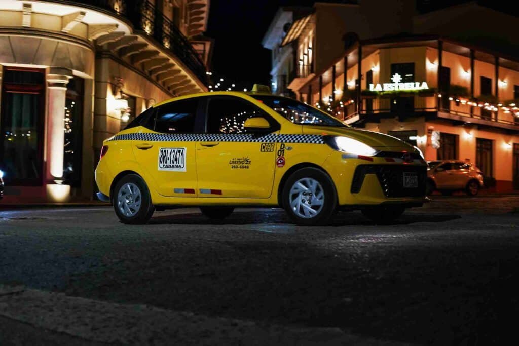 Fixed Fare Airport Taxi Services in Chertsey Offering Predictable Travel Costs to Heathrow